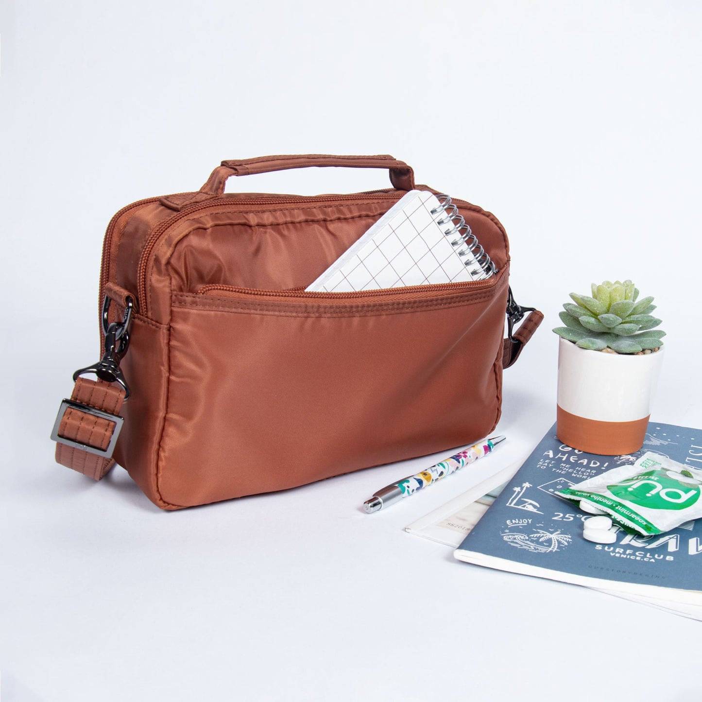 Scoop 2 Crossbody Bag