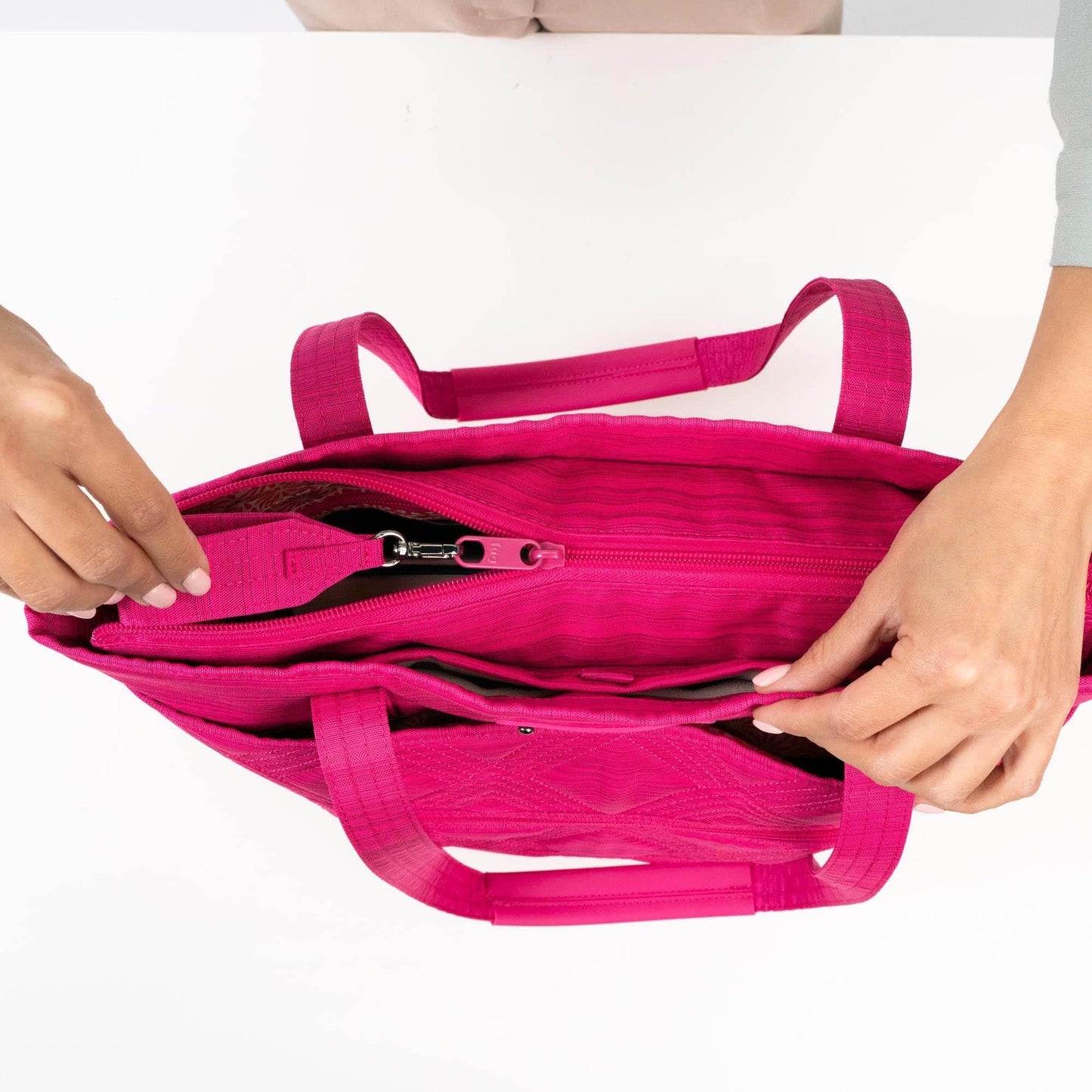 Legacy Collection Taxi Tote Bag