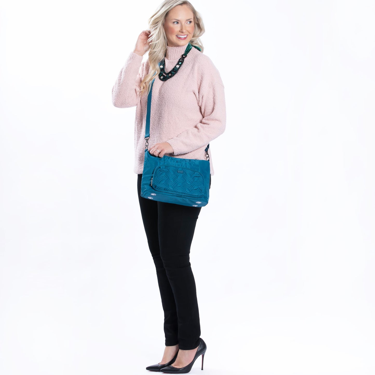Samba XL Convertible Crossbody Bag